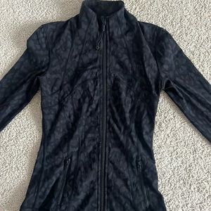 Lululemon size 2 black zip up